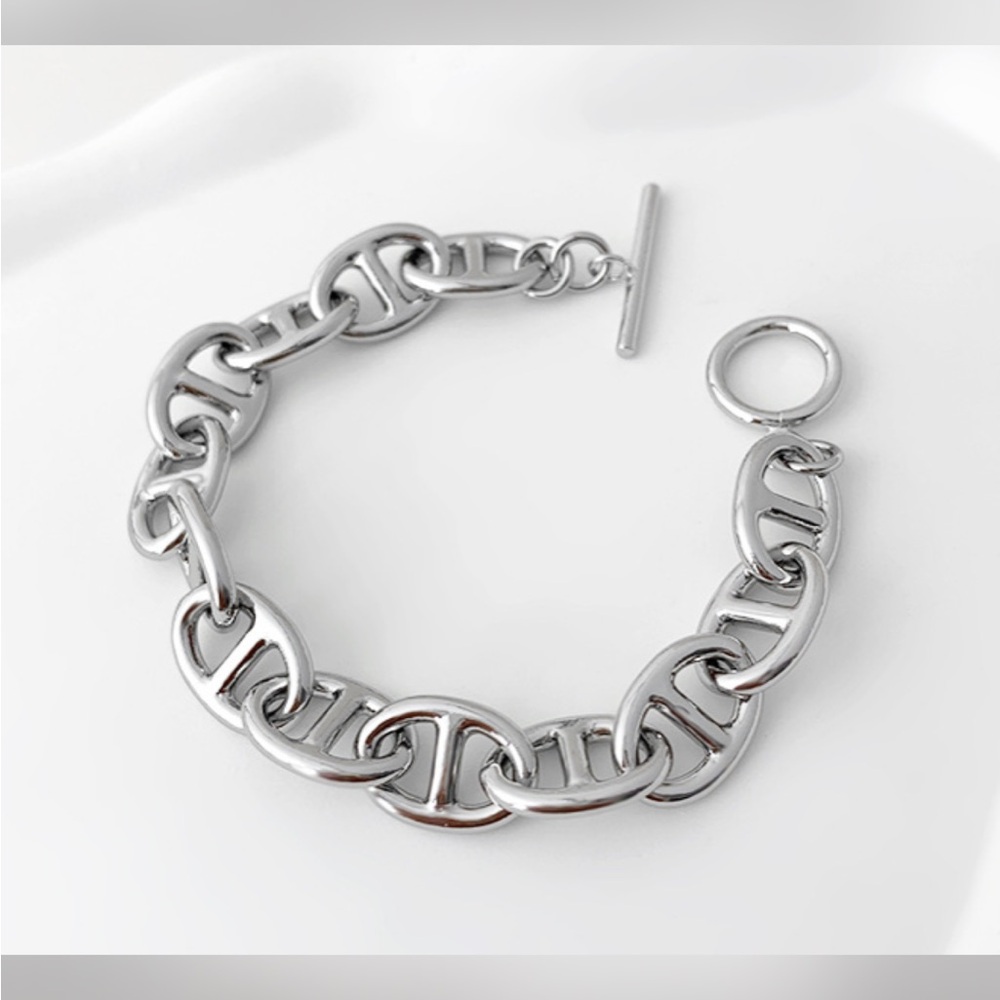 Silver Link Toggle Bracelet